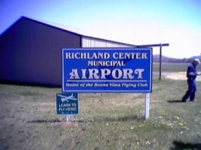 Richland Center Municipal Airport