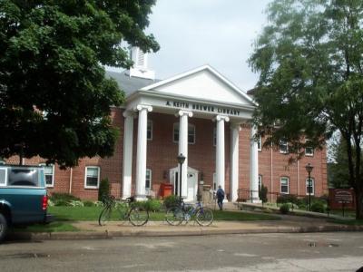 Brewer Public Library 