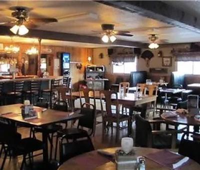Woods Bar & Grill